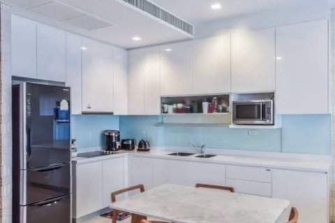 Studio in the Condo in Sathon, Bangkok, Thailand  № 159192 - photo 5