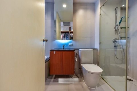 Studio in the Condo in Sathon, Bangkok, Thailand  № 159192 - photo 9