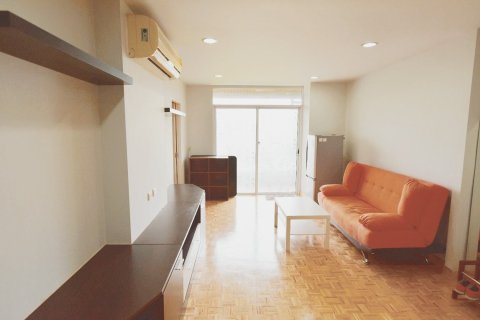 Condo in Khlong Toei, Bangkok, Thailand, 2 bedrooms  № 159196 - photo 2