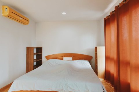 Condo in Khlong Toei, Bangkok, Thailand, 2 bedrooms  № 159196 - photo 3