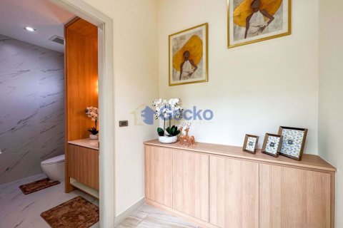 House in Pattaya, Thailand 3 bedrooms № 196669 - photo 28