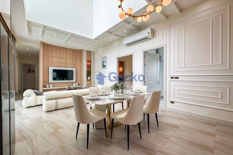 House in Pattaya, Thailand 3 bedrooms № 196669 - photo 20