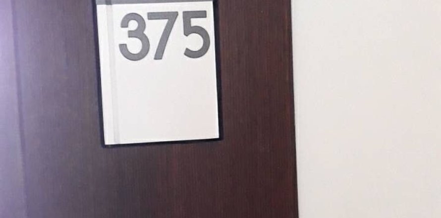 Condo in Khlong Toei, Bangkok, Thailand, 2 bedrooms  № 160664