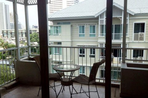 Condo in Watthana, Bangkok, Thailand, 2 bedrooms № 160665 - photo 7