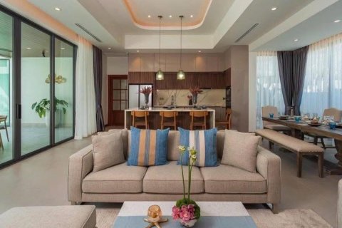 Villa in Hua Hin, Thailand 4 Schlafzimmer № 222563 - Foto 4