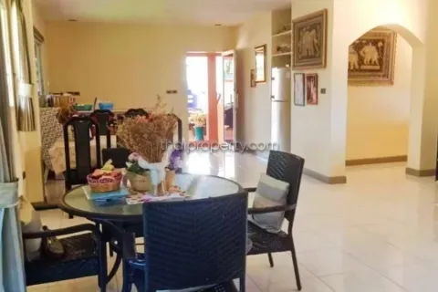 Casa de 4 dormitorios en Pattaya, Tailandia № 213227 - foto 7
