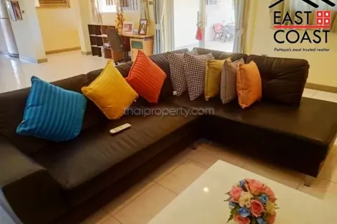 Casa de 4 dormitorios en Pattaya, Tailandia № 213227 - foto 10