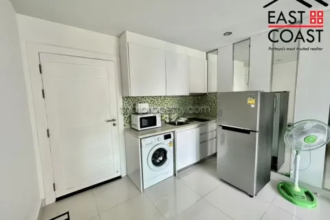 Condominio de 1 dormitorio en Jomtien Beach, Pattaya, Tailandia № 213224 - foto 4
