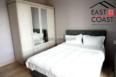Casa de 4 dormitorios en Pattaya, Tailandia № 213225 - foto 11
