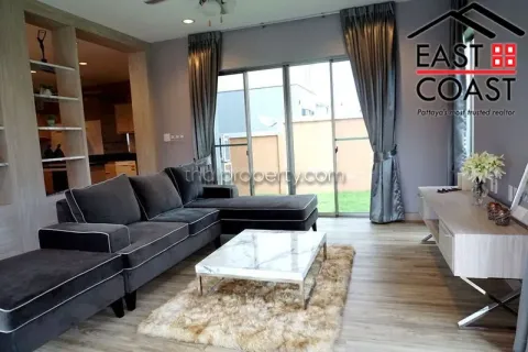 Casa de 4 dormitorios en Pattaya, Tailandia № 213225 - foto 6