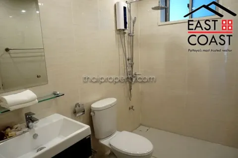 Casa de 4 dormitorios en Pattaya, Tailandia № 213225 - foto 8