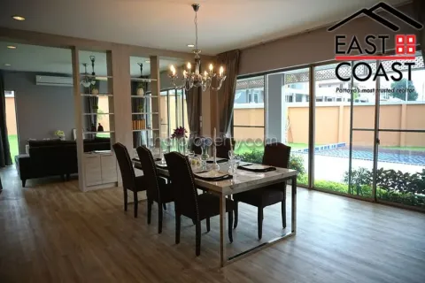 Casa de 4 dormitorios en Pattaya, Tailandia № 213225 - foto 5