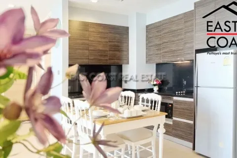 Condominio de 2 dormitorios en Jomtien Beach, Pattaya, Tailandia № 213226 - foto 6