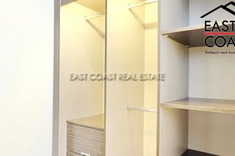 Condominio de 2 dormitorios en Jomtien Beach, Pattaya, Tailandia № 213226 - foto 24