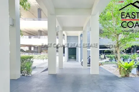 Condominio de 2 dormitorios en Jomtien Beach, Pattaya, Tailandia № 213226 - foto 26