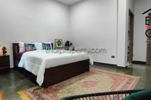 Casa de 3 dormitorios en Pattaya, Tailandia № 213221 - foto 18