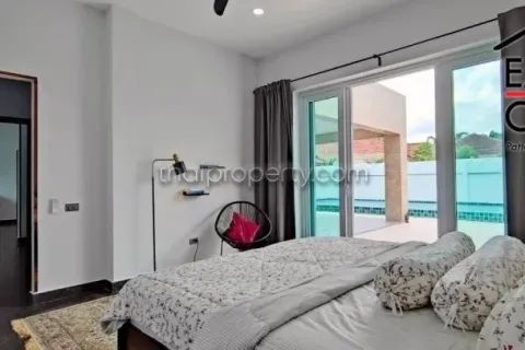 Casa de 3 dormitorios en Pattaya, Tailandia № 213221 - foto 16