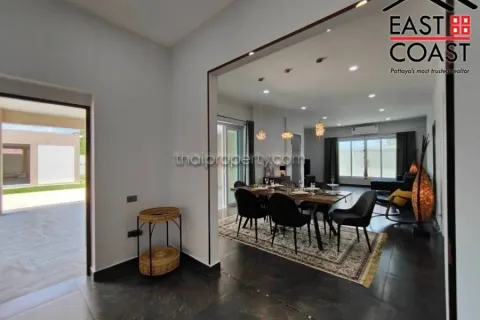 Casa de 3 dormitorios en Pattaya, Tailandia № 213221 - foto 13