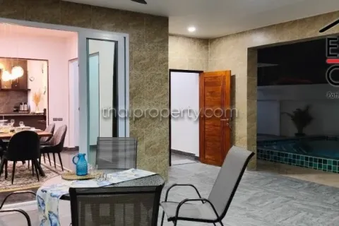 Casa de 3 dormitorios en Pattaya, Tailandia № 213221 - foto 10
