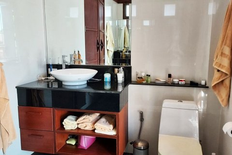 Villa in Klaeng, Thailand 3 bedrooms № 140137 - photo 24