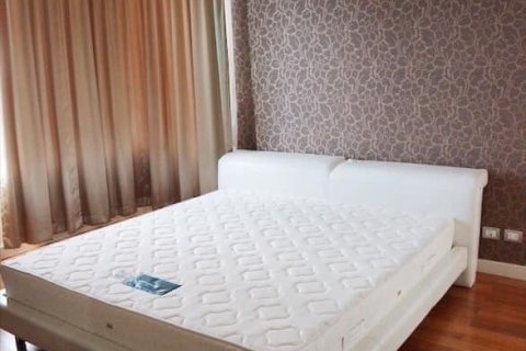 Кондоминиум с 2 спальнями в Кхлонг Сане, Бангкок, Таиланд № 136763 - фото 9