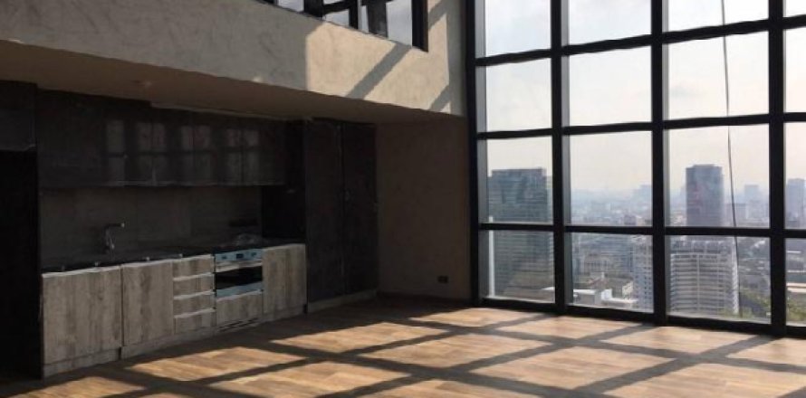 Duplex in Bangkok, Thailand 1 bedroom № 193698