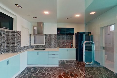 Duplex in Watthana, Bangkok, Thailand 3 bedrooms № 149536 - photo 5