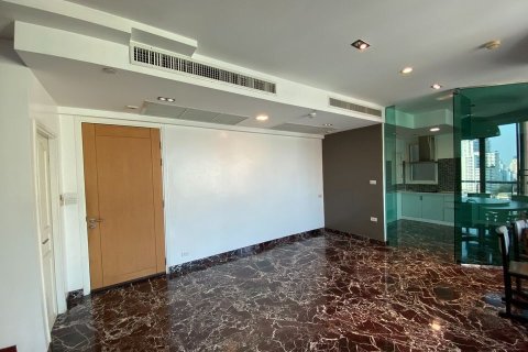 Duplex in Watthana, Bangkok, Thailand 3 bedrooms № 149536 - photo 9