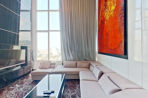 Duplex in Watthana, Bangkok, Thailand 3 bedrooms № 149536