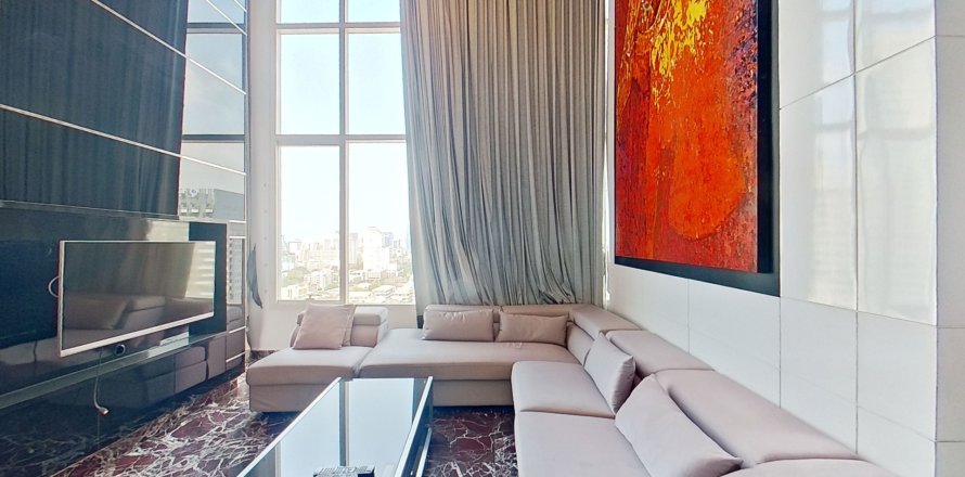 Duplex in Watthana, Bangkok, Thailand 3 bedrooms № 149536