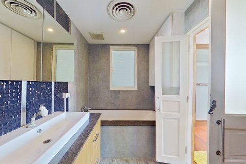 Duplex in Watthana, Bangkok, Thailand 3 bedrooms № 149536 - photo 15