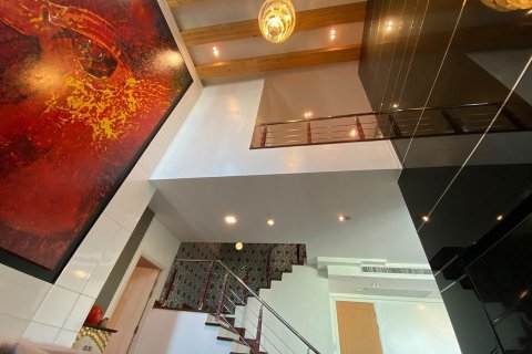 Duplex in Watthana, Bangkok, Thailand 3 bedrooms № 149536 - photo 12