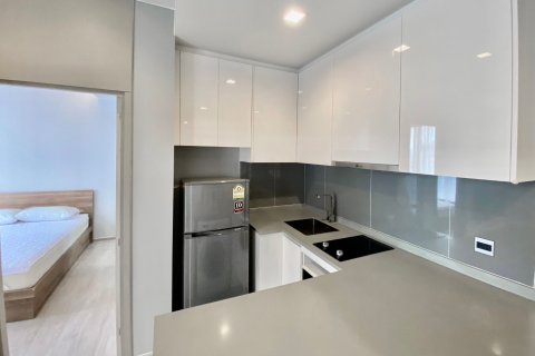 Студия в кондо в Ваттхане, Бангкок, Таиланд № 155139 - фото 4