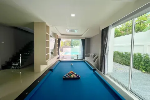 Casa de 5 dormitorios en Pattaya, Tailandia № 210987 - foto 16