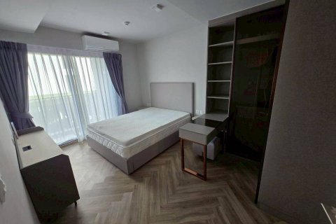 Studio in the Condo in Watthana, Bangkok, Thailand  № 158625 - photo 2