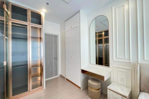 Студия в кондо в Банг Раке, Бангкок, Таиланд № 158627 - фото 9