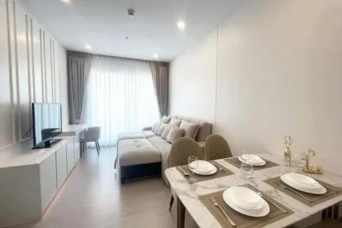 Studio dans le Condo à Bang Rak, Bangkok, Thaïlande  № 158627