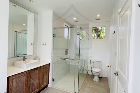 House in Bang Tao, Thailand 5 bedrooms № 3852 - photo 18