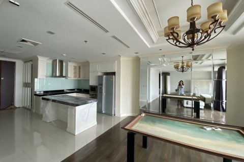 Кондоминиум с 2 спальнями в Клонг Тоэй, Бангкок, Таиланд № 137393 - фото 5