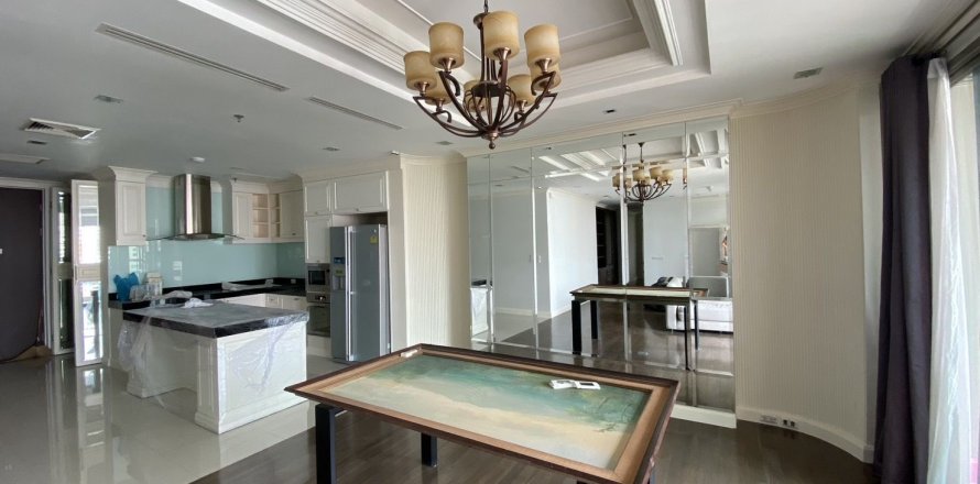 Кондоминиум с 2 спальнями в Клонг Тоэй, Бангкок, Таиланд № 137393