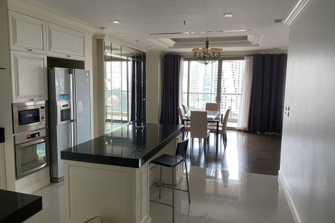 Кондоминиум с 2 спальнями в Клонг Тоэй, Бангкок, Таиланд № 137393 - фото 3