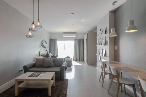 Studio dans le Condo à Yan Nawa, Bangkok, Thaïlande  № 137398 - photo 4