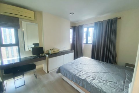 Кондоминиум с 2 спальнями в Пхракханонге, Бангкок, Таиланд № 151767 - фото 3