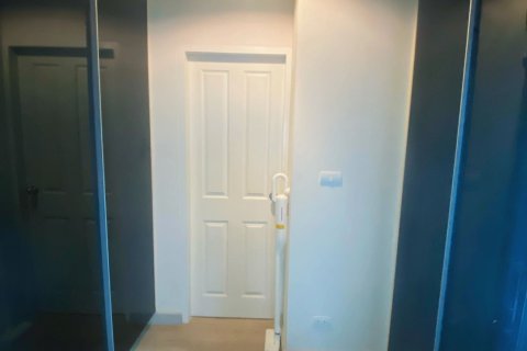 Condo à Phra Khanong, Bangkok, Thaïlande, 2 chambres № 151767 - photo 15