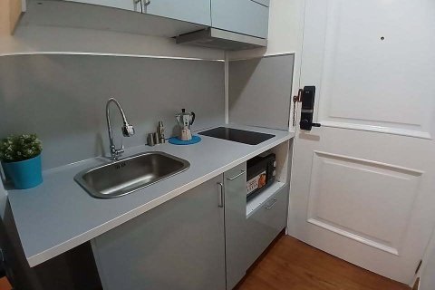 Студия в кондо в Банг Раке, Бангкок, Таиланд № 151768 - фото 9