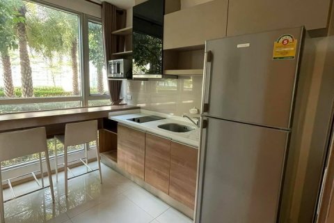 Studio dans le Condo à Khlong Toei, Bangkok, Thaïlande  № 169355 - photo 9