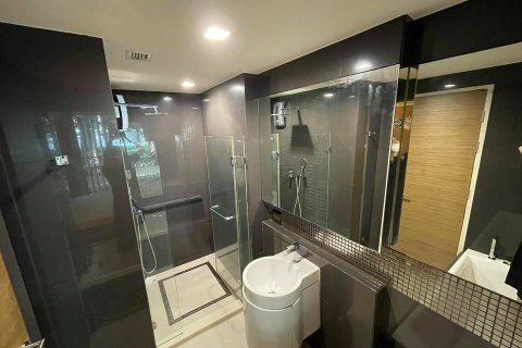 Studio dans le Condo à Khlong Toei, Bangkok, Thaïlande  № 169355 - photo 4