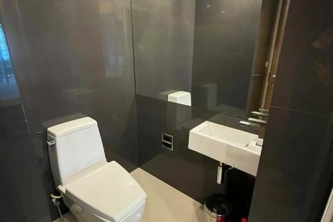 Studio dans le Condo à Khlong Toei, Bangkok, Thaïlande  № 169355 - photo 10