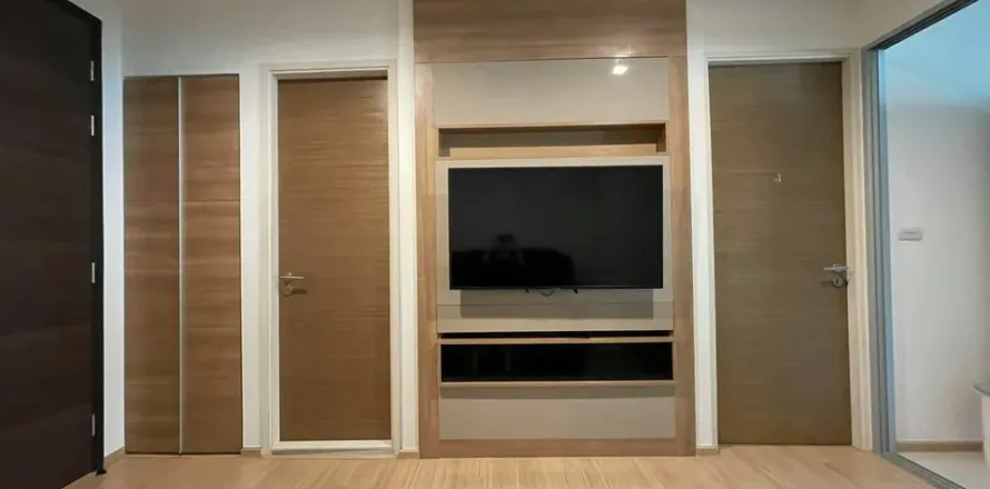 Studio dans le Condo à Khlong Toei, Bangkok, Thaïlande  № 169355