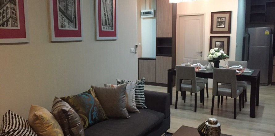 Condo in Khlong Toei, Bangkok, Thailand, 2 bedrooms  № 169353